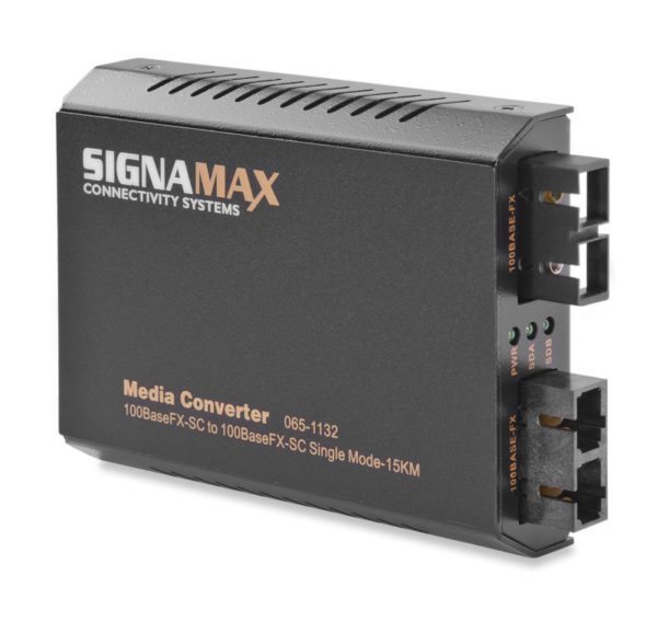 Signamax #065-1132  100FX Singlemode To Multimode Media Converters 100BaseFX SC/SM, 15 km Span to 100BaseFX SC/MM, 2 km Span